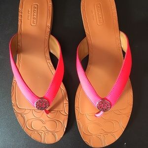 Coach flip flops